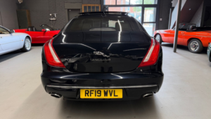 2019 Jaguar Xj 3.0 D V6 Portfolio in Black — image 6