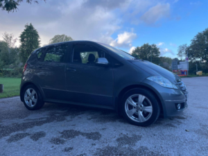 2011 Mercedes-Benz A Class 2.0 A180 Cdi Avantgarde Se 5dr in Grey — image 3