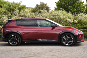 2025 Kia Ev4 81.4kwh Gt-Line Hatchback 5dr Electric Auto (201 Bhp) in Red — image 2