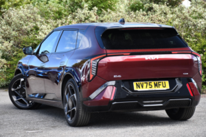 2025 Kia Ev4 81.4kwh Gt-Line Hatchback 5dr Electric Auto (201 Bhp) in Red — image 3