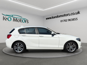 2015 BMW 1 Series 1.6 118i Sport Euro 6 (s/s) 5dr in White — image 3