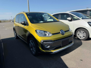 2018 Volkswagen Up High Cross Up Auto in Gold — image 2