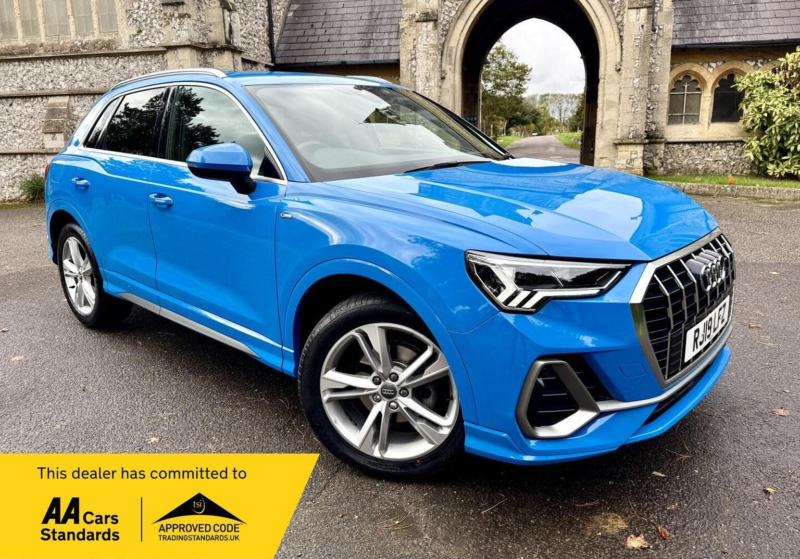2019 Audi Q3 1.5 Tfsi Cod 35 S Line Euro 6 (s/s) 5dr in Blue — image 1