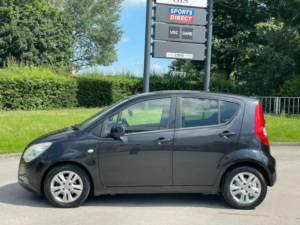 2011 Vauxhall Agila 1.2 Vvt Se Auto Euro 5 5dr in Black — image 4