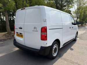 2021 Citroen Dispatch 1.5 Bluehdi 1000 Enterprise M Fwd 2 Euro 6 (s/s) 6dr in White — image 6