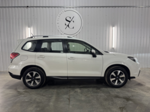 2017 Subaru Forester 2.0 I Xe Premium in White — image 2