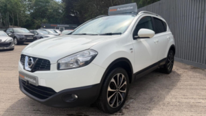 2011 Nissan Qashqai 1.5 Dci N-Tec 2WD Euro 5 5dr in White — image 3
