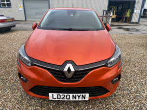 2020 Renault Clio 1.0 Iconic Tce 100 in Orange — image 3