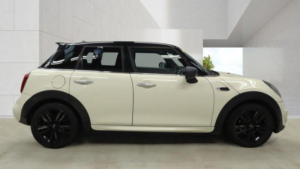 2019 MINI Hatch 1.5 Cooper Sport Euro 6 (s/s) 5dr in White — image 5