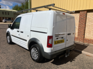 2010 Ford Transit Connect 1.8 Tdci T200 Panel Van 4dr Diesel Manual L1 H1 (89 Bhp) in White — image 5