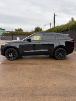 2018 Land Rover Range Rover Velar 2.0 D240 R-Dynamic S SUV 5dr Diesel Auto 4WD Euro 6 (s/s) (240 Ps) in Black — image 2