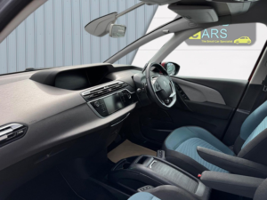 2019 Citroen Grand C4 Spacetourer 1.5 Bluehdi Feel in Red — image 3