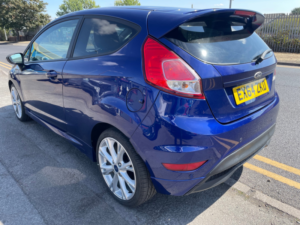 2014 Ford Fiesta 1.6 Tdci Zetec S Hatchback 3dr Diesel Manual Euro 5 (95 Ps) in Blue — image 3