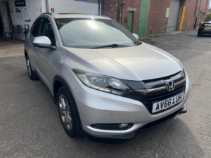2016 Honda Hr-V 1.5 I-Vtec Ex in Silver — image 3