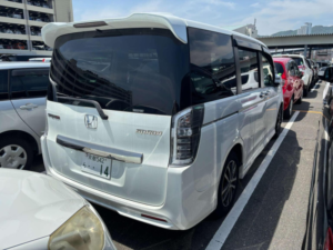2013 Honda Stepwagon 2.0 Spada Z Cool Spirit 5dr 7 Seats in White — image 2