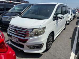2013 Honda Stepwagon 2.0 Spada Z Cool Spirit 5dr 7 Seats in White — image 5