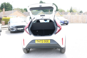 2022 Toyota Aygo X 1.0 Vvt-I Pure in White — image 6