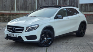 2017 Mercedes-Benz Gla 2.1 Gla220d Amg Line (premium Plus) 7g-Dct 4matic Euro 6 (s/s) 5dr in White — image 3