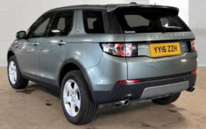 2016 Land Rover Discovery Sport 2.0 Td4 Se Tech 4WD Euro 6 (s/s) 5dr (5 Seat) in Grey — image 3