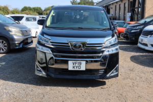 2019 Toyota Vellfire 2.5 X 30 Series 2019 8 Seats in Black — image 2