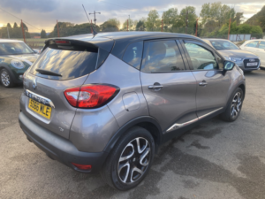2016 Renault Captur 0.9 Dynamique S Nav Tce 90 in Grey — image 4