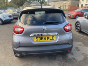 2016 Renault Captur 0.9 Dynamique S Nav Tce 90 in Grey — image 5
