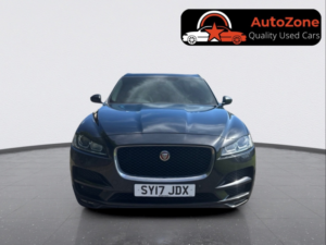 2017 Jaguar F-Pace 2.0 D180 Prestige in Black — image 3
