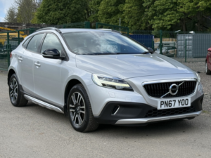 2017 Volvo V40 Cross Country 2.0 Cross Country D2 in Silver — image 3