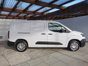 2020 Peugeot Partner 1.5 Bluehdi 950 Professional Long Lwb in White — image 3
