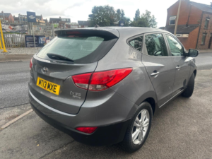 2013 Hyundai Ix35 1.7 Crdi Style Euro 5 (s/s) 5dr in Grey — image 3