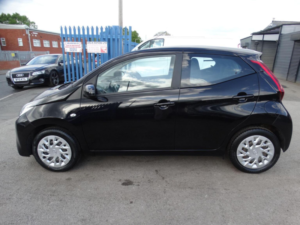 2021 Toyota Aygo 1.0 Vvt-I X-Play Euro 6 (s/s) 5dr in Black — image 4
