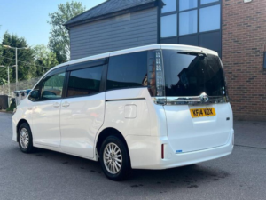 2014 Toyota Voxy 1.8 Hybrid MPV Dr in Other — image 6