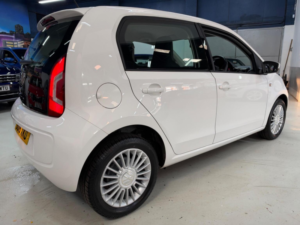 2016 Volkswagen Up! 1.0 High Up! Euro 6 5dr in White — image 4