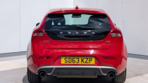 2013 Volvo V40 1.6 D2 R-Design Euro 5 (s/s) 5dr in Red — image 6