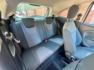 2010 Ford Ka 1.2 Zetec Euro 4 3dr in Silver — image 4