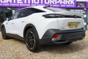 2024 Peugeot 408 1.2 Puretech Gt Fastback Eat Euro 6 (s/s) 5dr in White — image 2