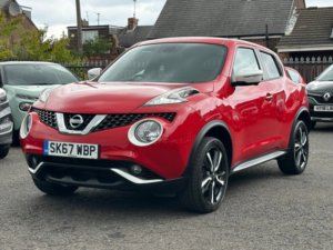 2017 Nissan Juke 1.2 Dig-T Tekna SUV 5dr Petrol Manual Euro 6 (s/s) (115 Ps) in Red — image 2