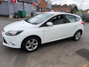 2014 Ford Focus 1.6 Zetec Euro 5 5dr in White — image 5