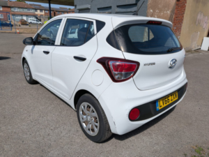 2017 Hyundai I10 1.0 I10 S 1.0 17my in White — image 3