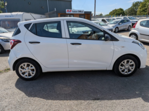 2017 Hyundai I10 1.0 I10 S 1.0 17my in White — image 5