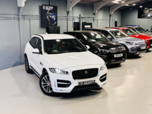 2016 Jaguar F-Pace 2.0 D180 R-Sport in White — image 5