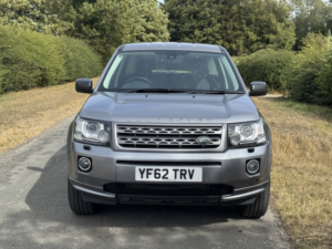 2012 Land Rover Freelander 2 2.2 Td4 Gs in Grey — image 2