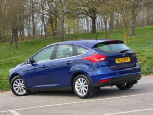 2015 Ford Focus 1.6 Tdci Titanium Euro 5 (s/s) 5dr in Blue — image 5