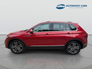 2021 Volkswagen Tiguan Elegance Tsi DSG in Red — image 5