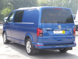 2023 Volkswagen Transporter 2.0 Tdi 150 T32 Lwb Highline Kombi DSG With High Specification in Blue — image 5