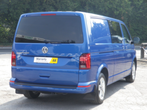 2023 Volkswagen Transporter 2.0 Tdi 150 T32 Lwb Highline Kombi DSG With High Specification in Blue — image 6