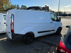 2016 Ford Transit Custom 2.2 Tdci 290 Panel Van 5dr Diesel Manual L1 H1 (186 G/km, 98 Bhp) in White — image 3