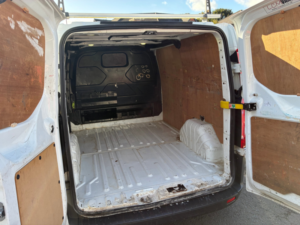 2016 Ford Transit Custom 2.2 Tdci 290 Panel Van 5dr Diesel Manual L1 H1 (186 G/km, 98 Bhp) in White — image 5