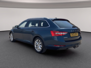 2022 Skoda Superb 2.0 Tdi Se Technology Estate 5dr Diesel DSG Auto Euro 6 in Blue — image 5