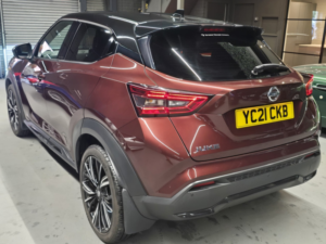 2021 Nissan Juke 1.0 Dig-T Tekna+ in Red — image 3
